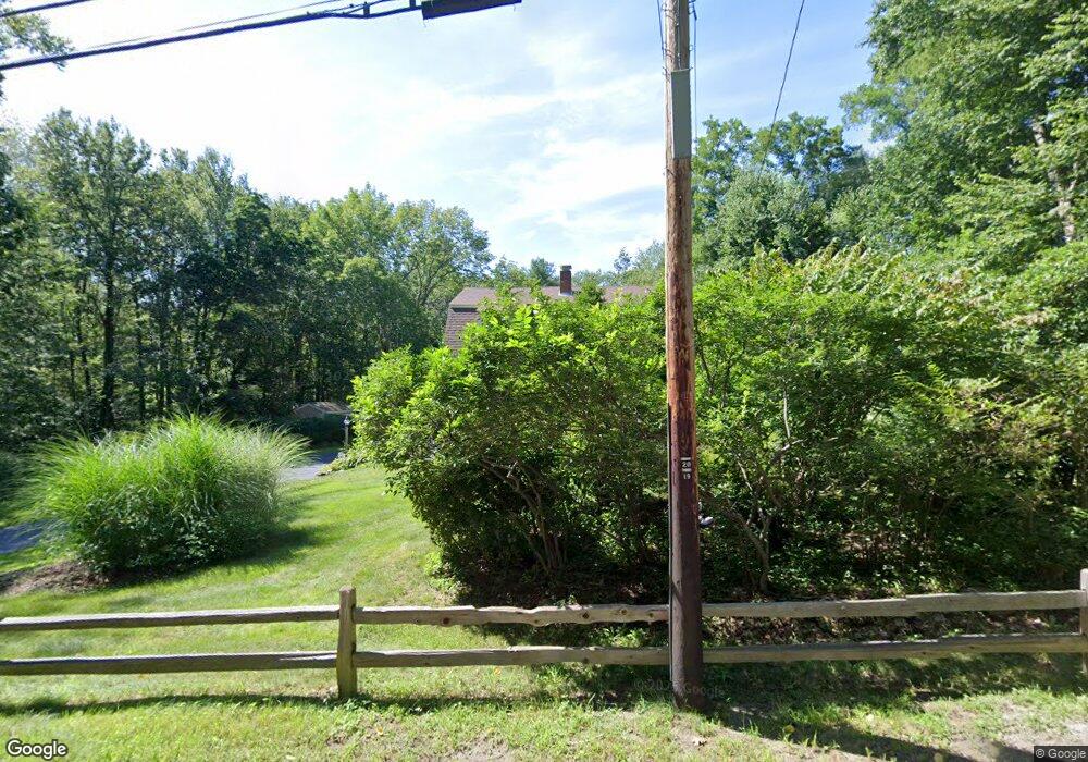 122 8 Lots Rd, Sutton, MA 01590 - photo 1