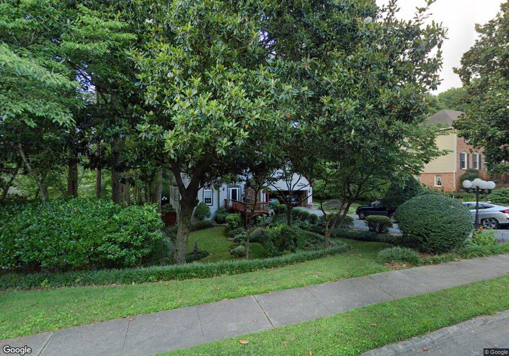 2762 Long Lake Dr NE, Roswell, GA 30075 - photo 1