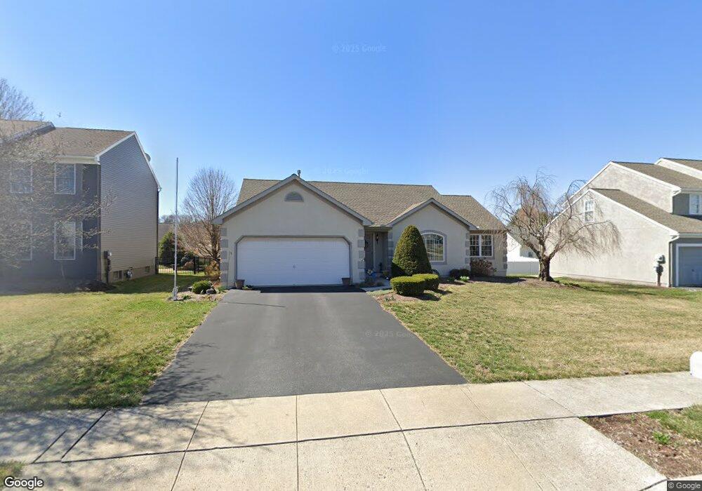 312 Elizabeth Dr, Reading, PA 19608 - photo 1