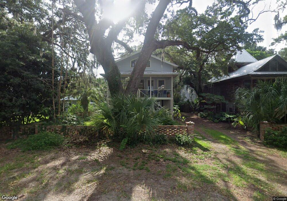 112 Hamilton St, Saint Simons Island, GA 31522 - photo 1