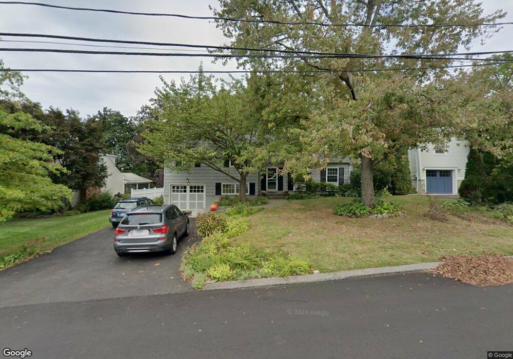 5 Bayside Terrace, Riverside, CT 06878 - photo 1