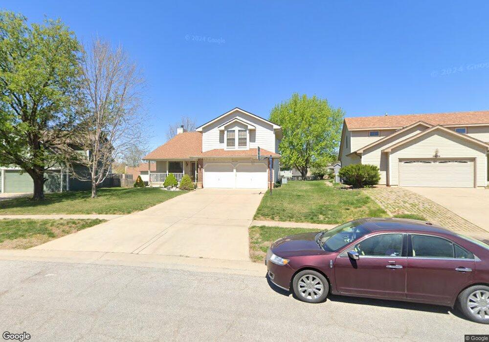 5678 SW 34th St, Topeka, KS 66614 - photo 1