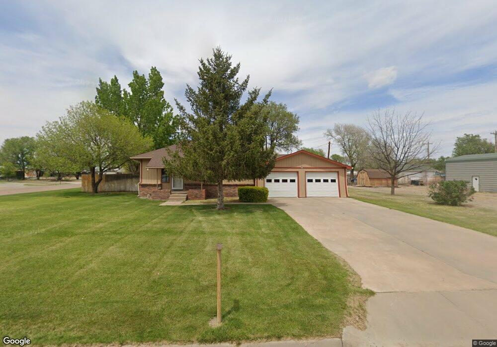 300 E 4th St, Hugoton, KS 67951 - photo 1