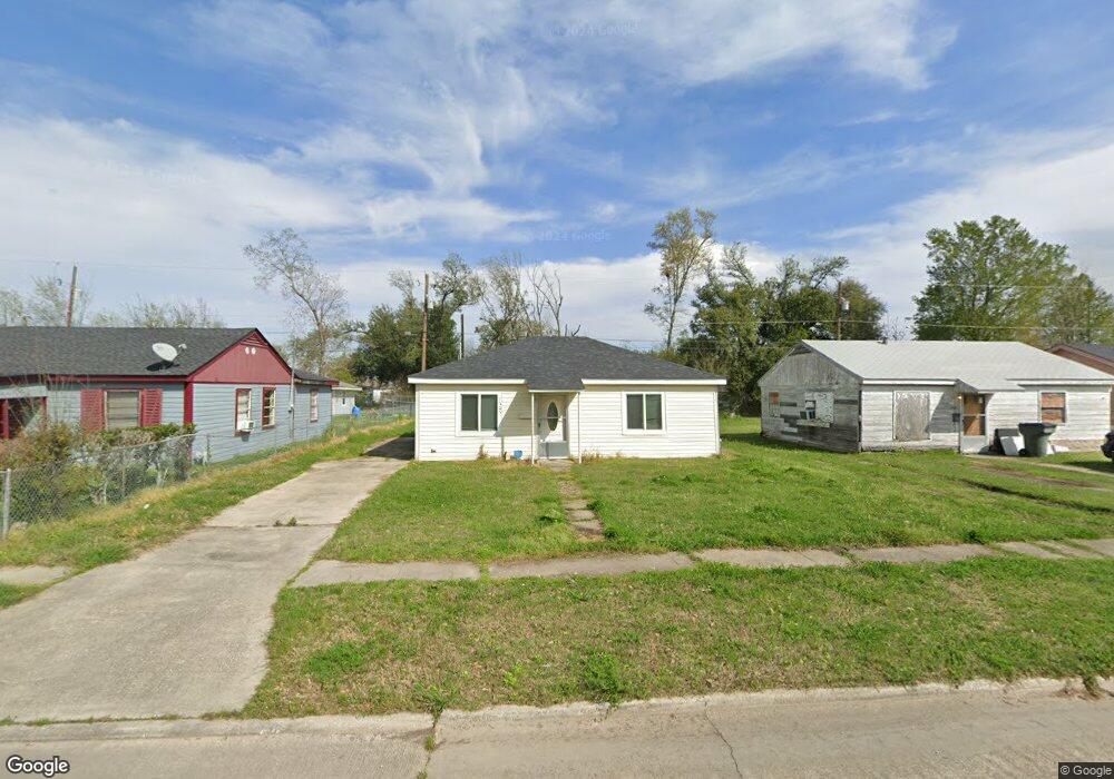 1705 8th Ave, Lake Charles, LA 70601 - photo 1