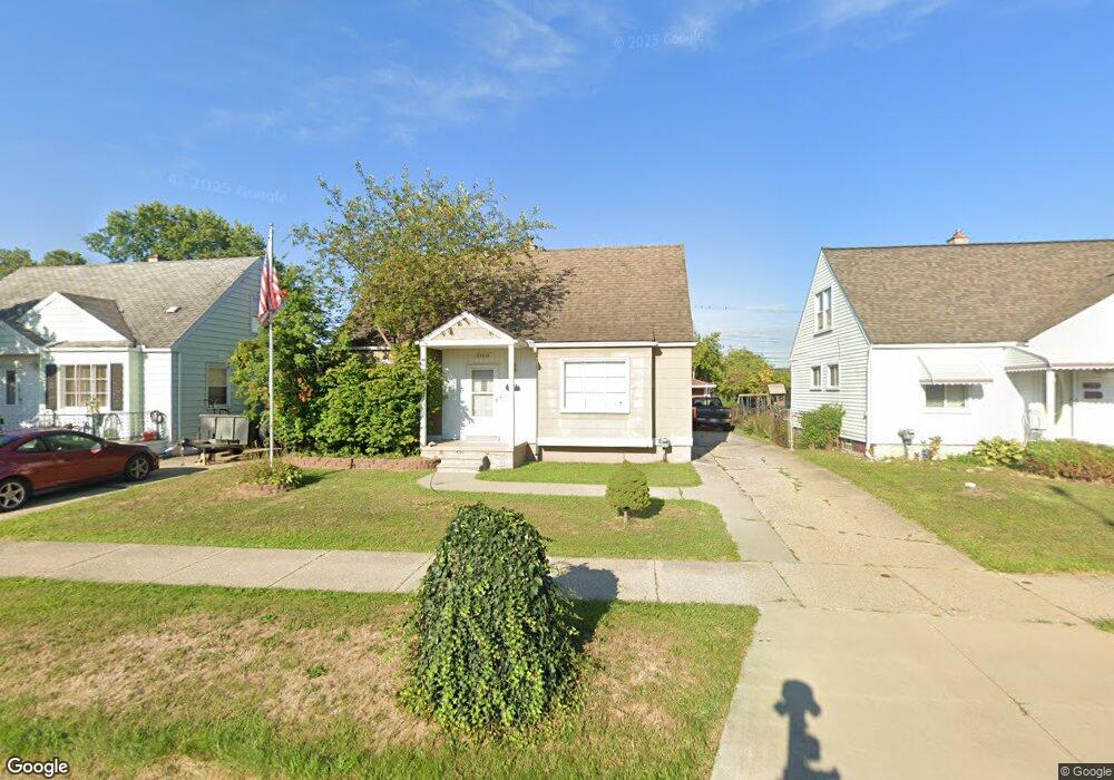 25739 Wiseman St, Roseville, MI 48066 - photo 1