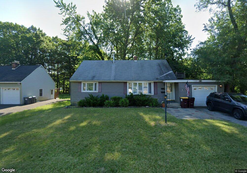 13 Feiden La, Colonie, NY 12110 - photo 1