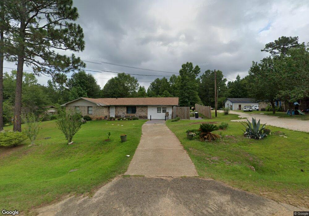 2182 Quinlivan Rd, McComb, MS 39648 - photo 1