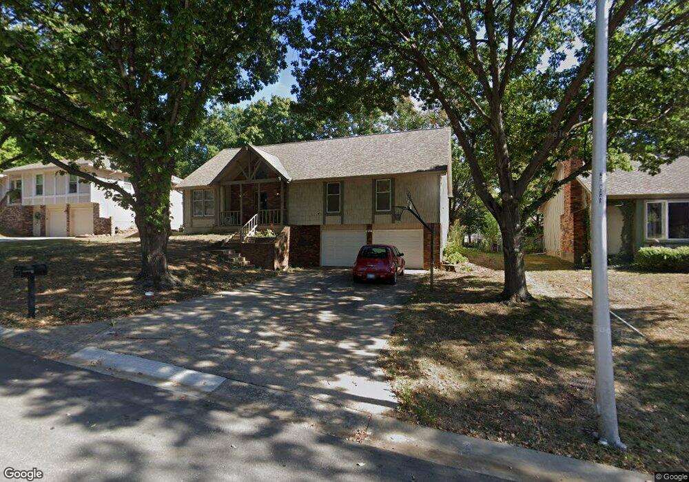 6409 Acuff St, Shawnee, KS 66216 - photo 1