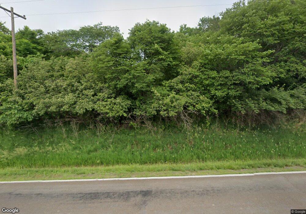 1977 NW Carlson Rd, Topeka, KS 66615 - photo 1