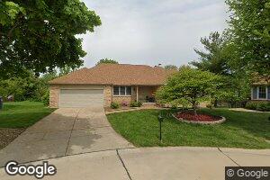 5 Seminary Ct, Florissant, MO 63031