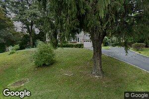 10 Clovebrook Rd, Valhalla, NY 10595