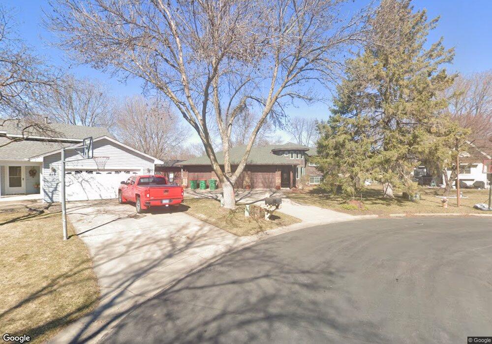 520 98th Ave NW, Coon Rapids, MN 55433 - photo 1