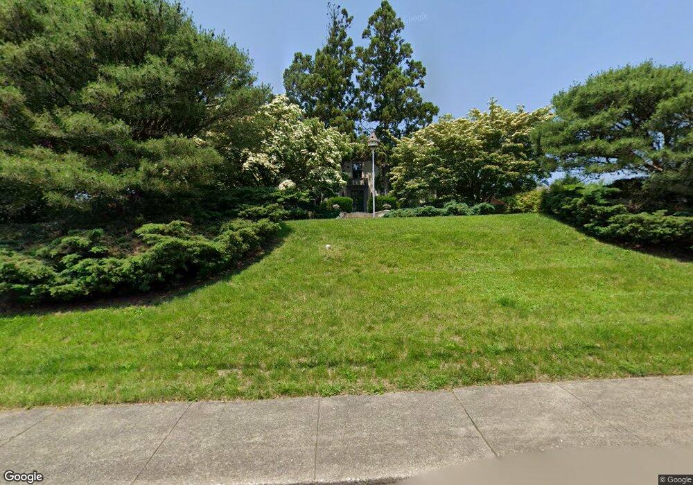 610 S 4th St, Perkasie, PA 18944 - photo 1