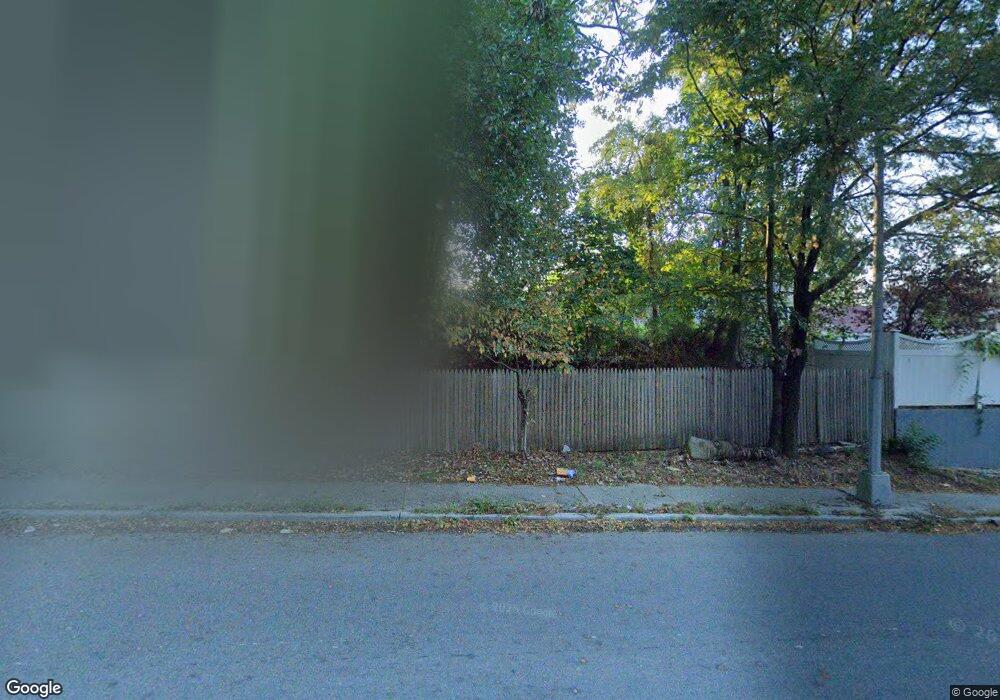 26127 Grand Central Pkwy, Little Neck, NY 11362 - photo 1