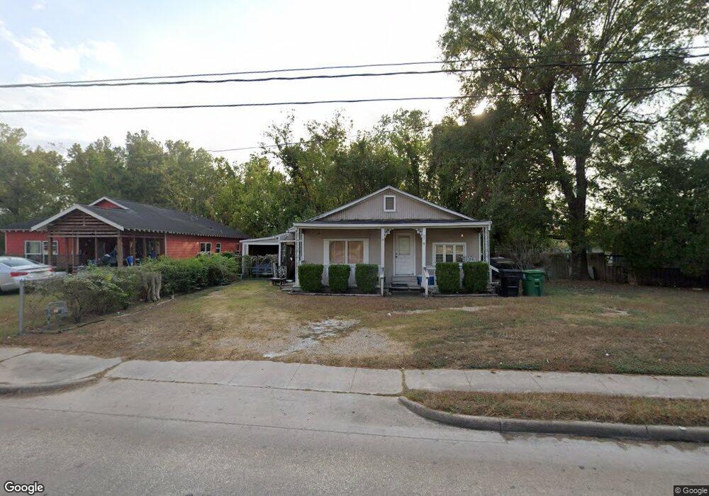 8731 W Montgomery Rd, Houston, TX 77088 - photo 1