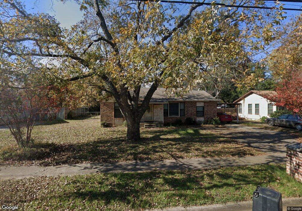 209 Harmon Rd, Hurst, TX 76053 - photo 1