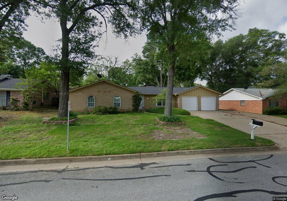 1209 Hubbard Dr, Tyler, TX 75703 - photo 1