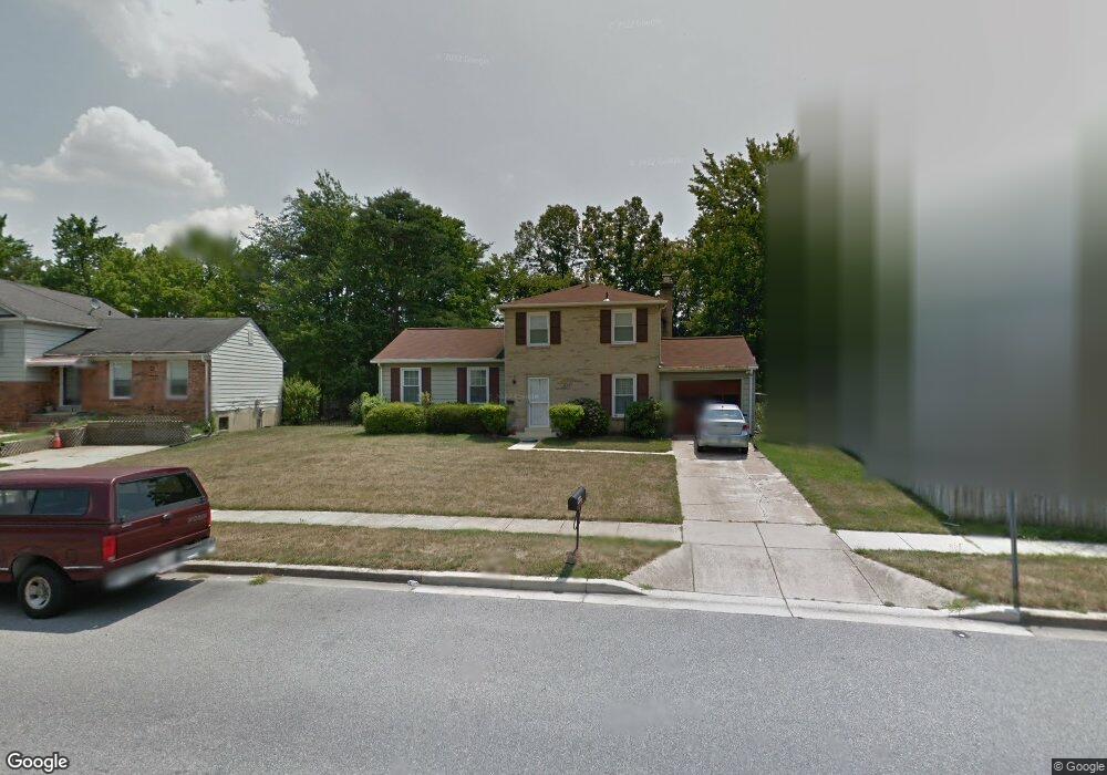 4806 Birchtree Ln, Temple Hills, MD 20748 - photo 1