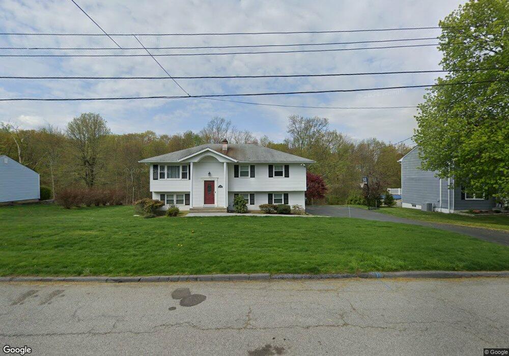 3082 Wharton Dr, Yorktown Heights, NY 10598 - photo 1