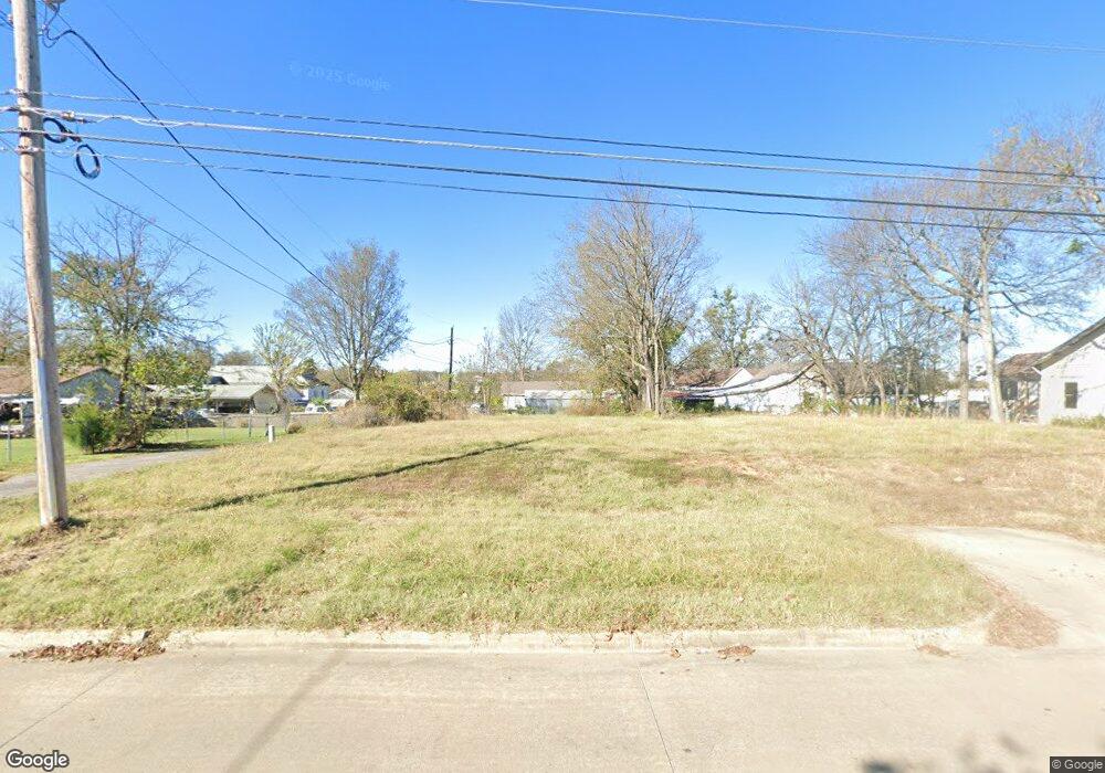 717 N 2nd St, McAlester, OK 74501 - photo 1