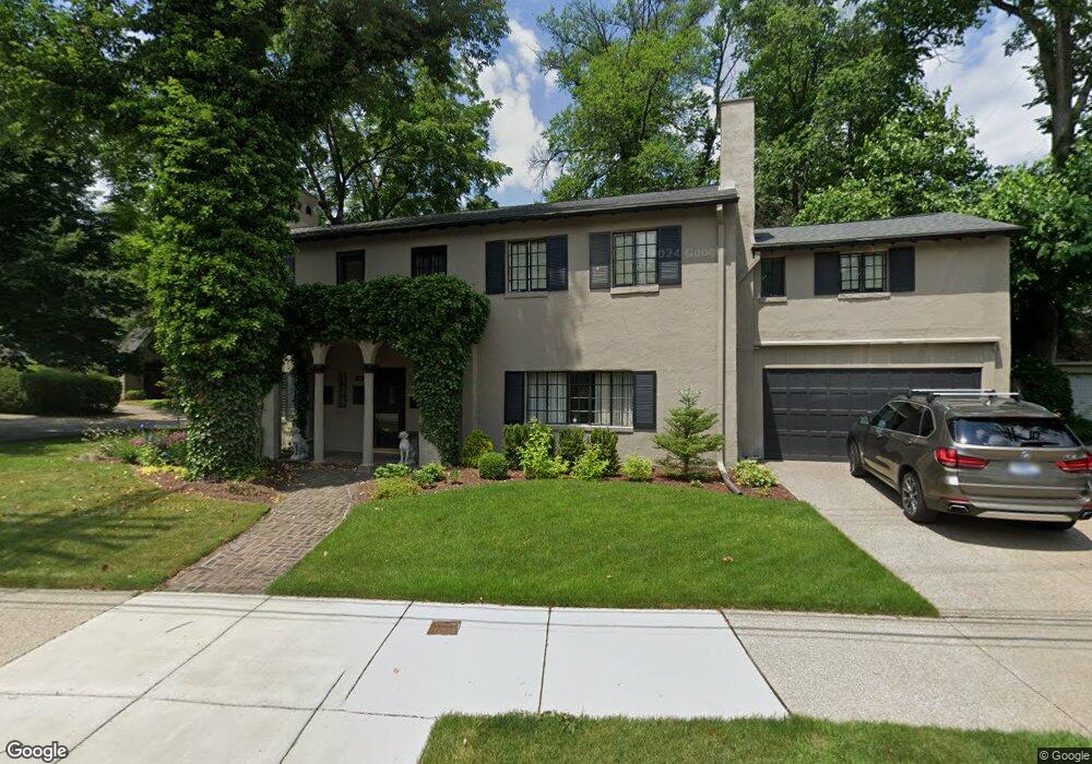 335 Grosse Pointe Blvd, Grosse Pointe Farms, MI 48236 - photo 1