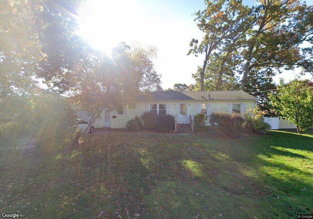 104 Wellspring Dr, Cranston, RI 02920 - photo 1