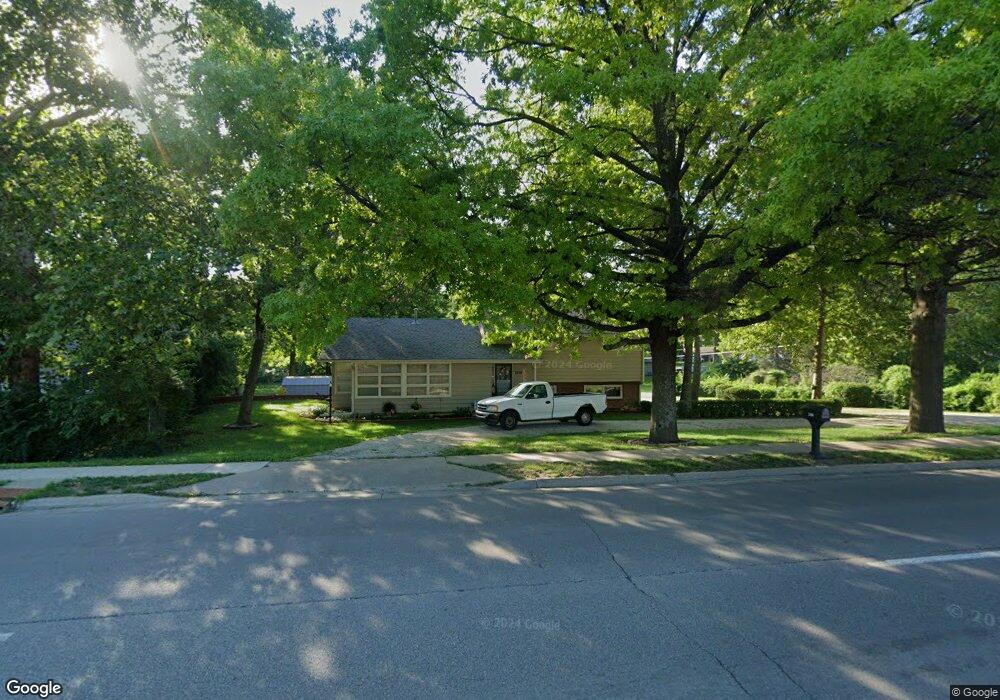 2950 SW Burlingame Rd, Topeka, KS 66611 - photo 1