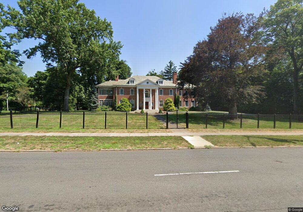 1380 Asylum Ave, Hartford, CT 06105 - photo 1