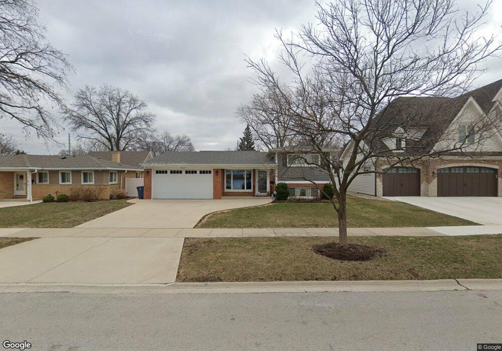 797 S Cedar Ave, Elmhurst, IL 60126 - photo 1