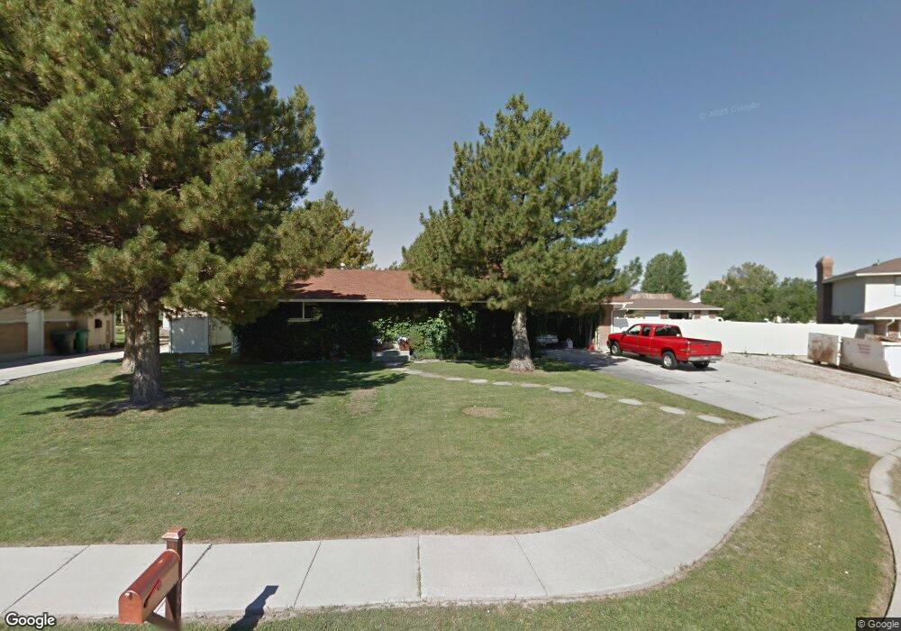 7980 S Laguna Dr, West Jordan, UT 84088 - photo 1