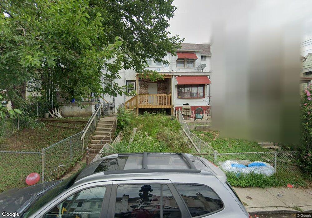 7145 Clover Ln, Upper Darby, PA 19082 - photo 1