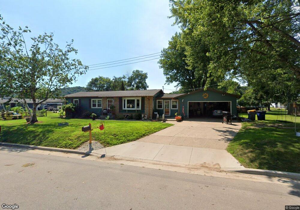 1020 Birch St, La Crescent, MN 55947 - photo 1