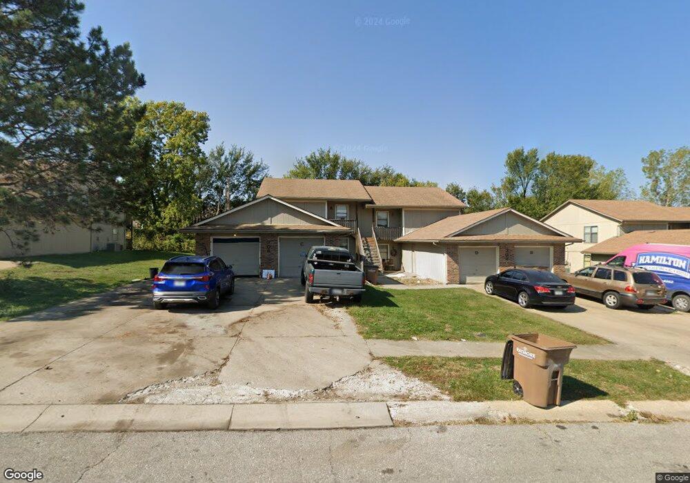 308 Sky Vue Dr, Raymore, MO 64083 - photo 1