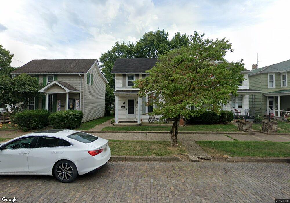 381 E Franklin St, Circleville, OH 43113 - photo 1