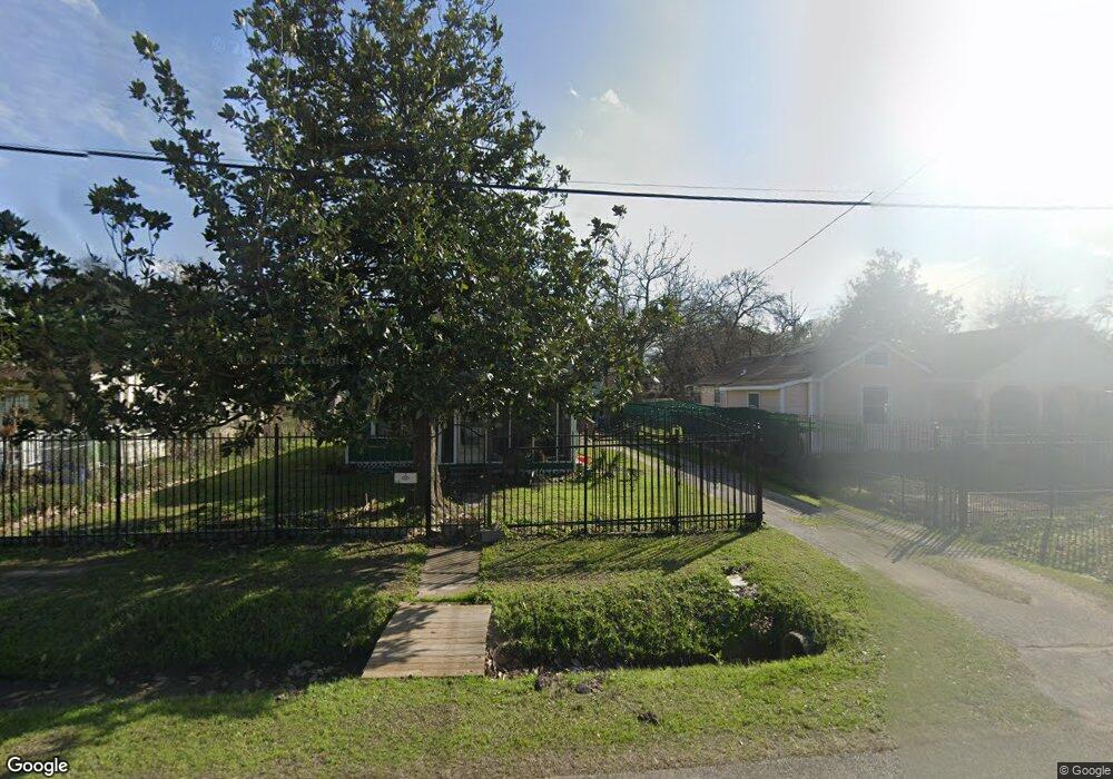 624 Post St, Houston, TX 77022 - photo 1