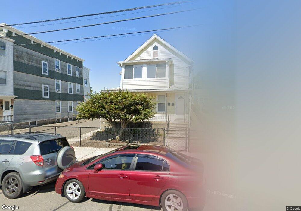 195 Linen Ave unit 197, Bridgeport, CT 06604 - photo 1