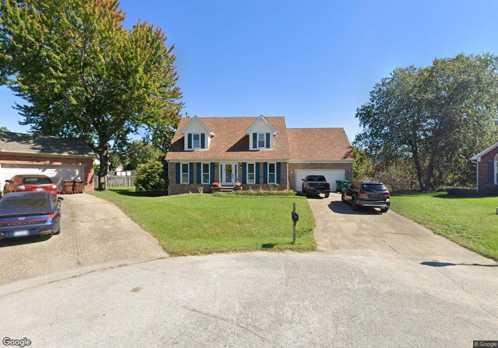 7407 Beauty Ct, Louisville, KY 40228 - photo 1