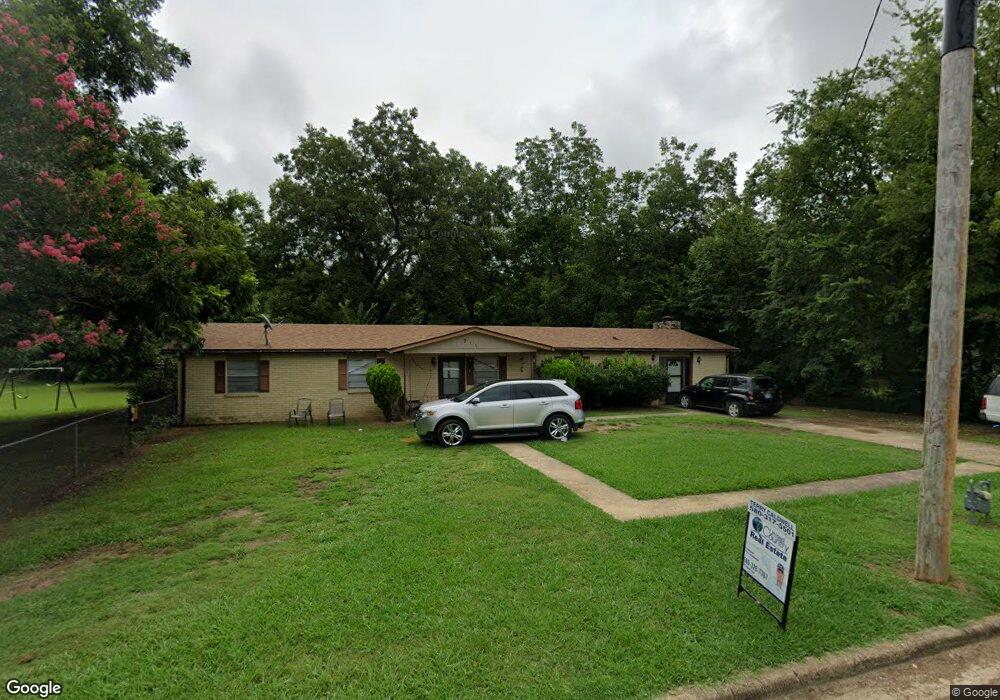 711 S K St, Hugo, OK 74743 - photo 1