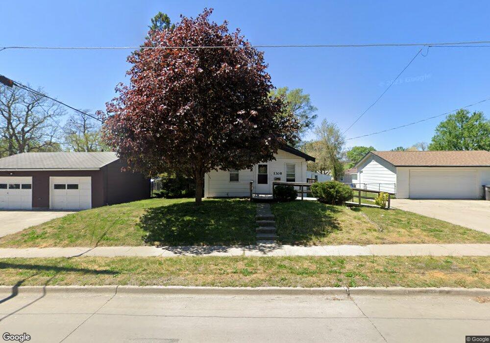 1308 E 32nd St, Des Moines, IA 50317 - photo 1