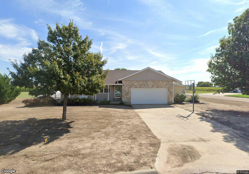 800 Apollo Ave, Osborne, KS 67473 - photo 1