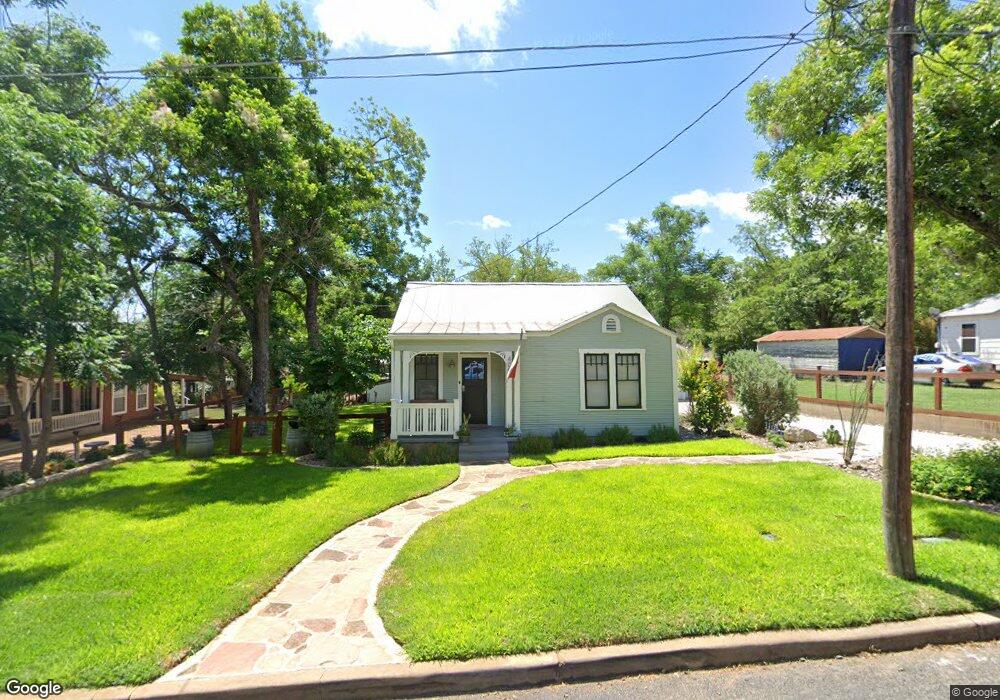 409 Plum St unit 36, Fredericksburg, TX 78624 - photo 1