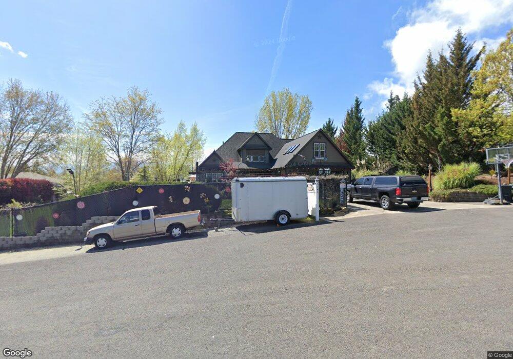 3143 View Cir, Central Point, OR 97502 - photo 1