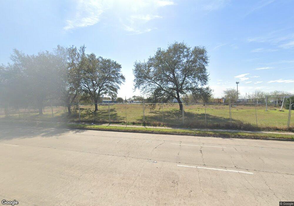 1690 North Loop unit 372, Houston, TX 77009 - photo 1