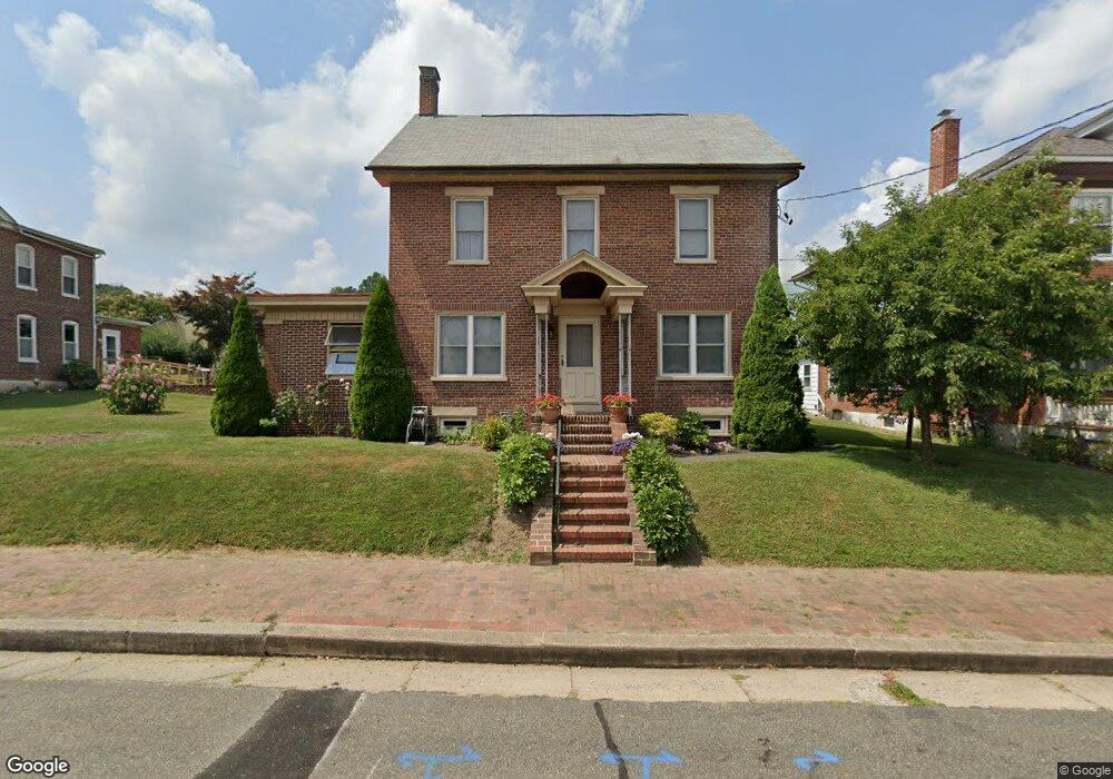 117 N Walnut St, Boyertown, PA 19512 - photo 1