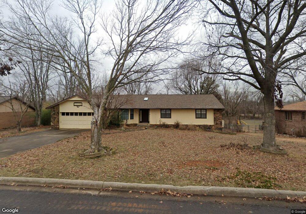 2910 Parkwood Dr, Rogers, AR 72756 - photo 1