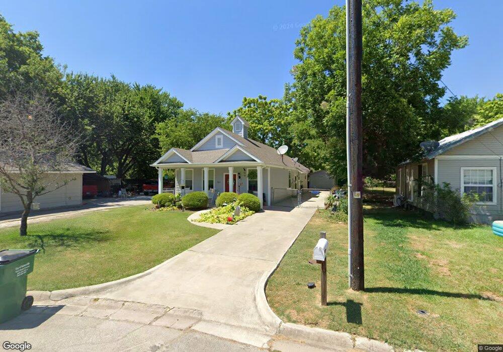 1503 Cherry St, Gainesville, TX 76240 - photo 1