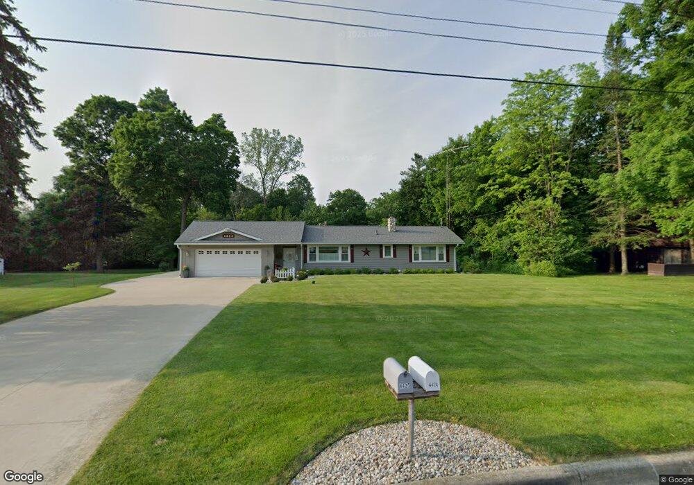 4424 S Hillcrest Cir, Flint, MI 48506 - photo 1