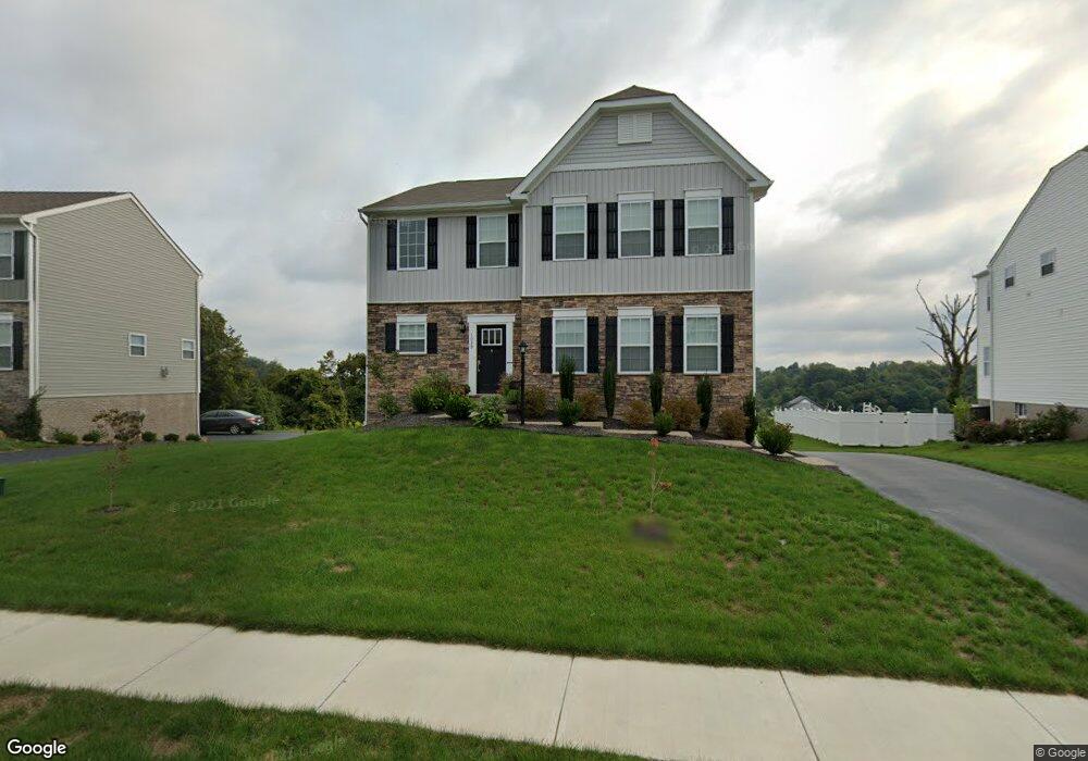 1039 Tee Line Dr, Aliquippa, PA 15001 - photo 1