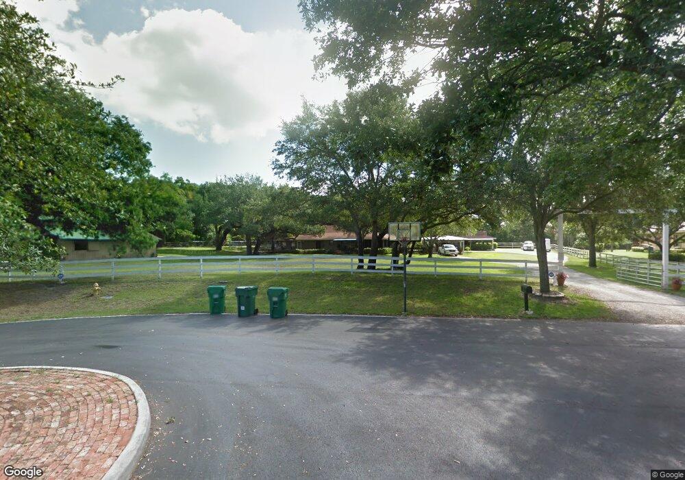 4012 E Ridgeview Dr, Davie, FL 33330 - photo 1