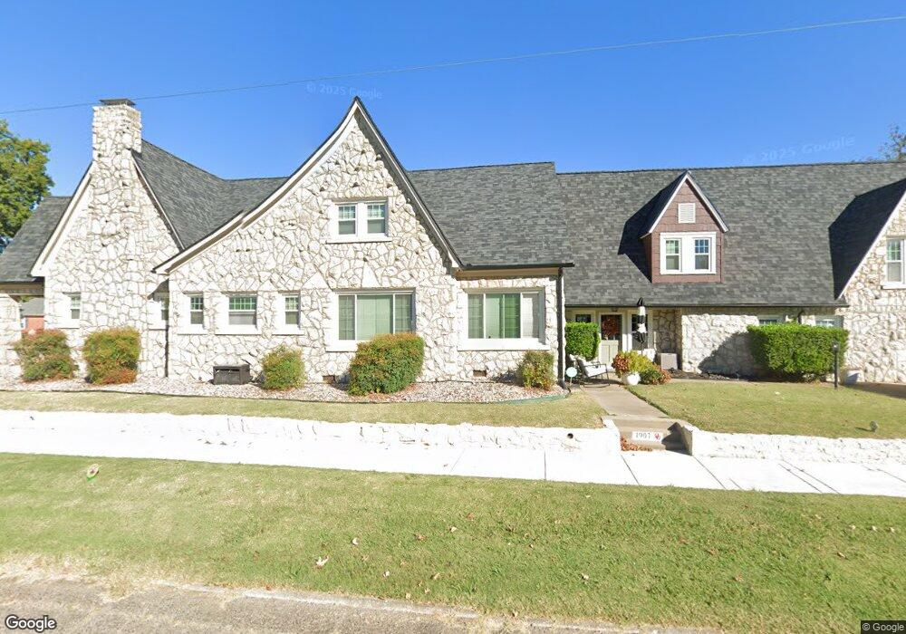 1901 N Bdwy Ave, Shawnee, OK 74804 - photo 1